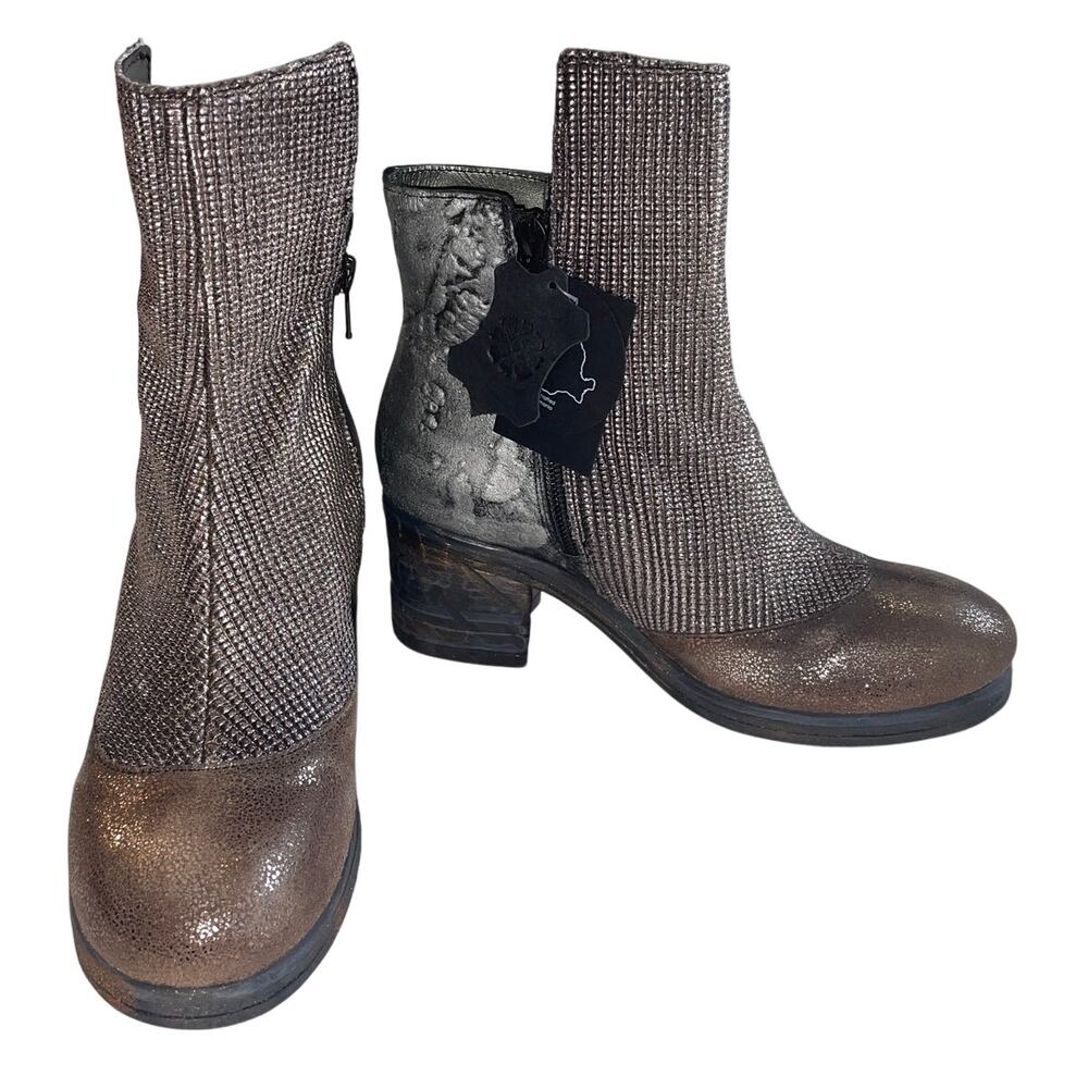 Papucei Women's Metallic Leather Ankle Boot - NWOB - Women's Size 36 - Hand Made